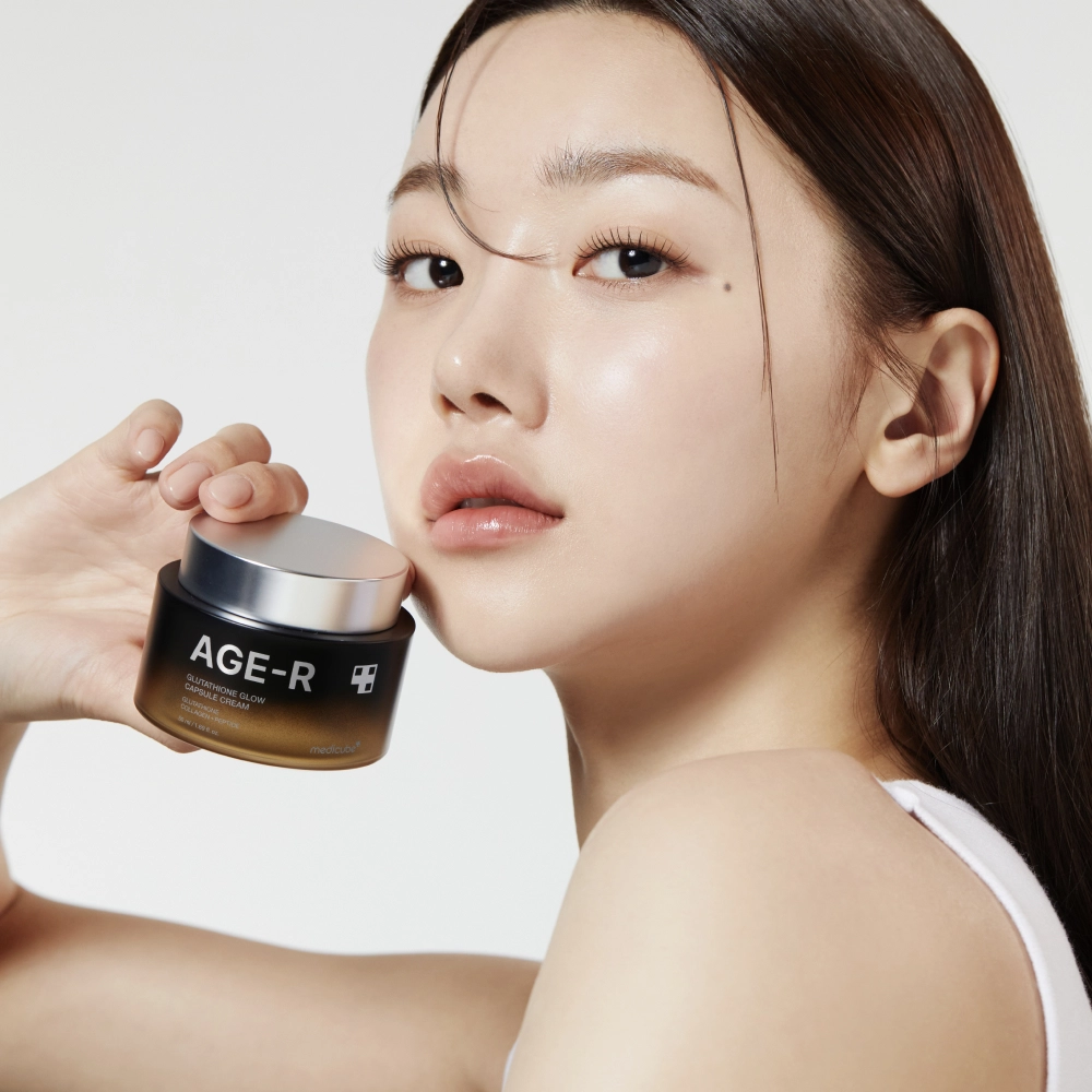 Зволожувальний гель-крем з капсулами глутатіону Medicube Age-R Glutathione Glow Capsule Cream, 50 мл 