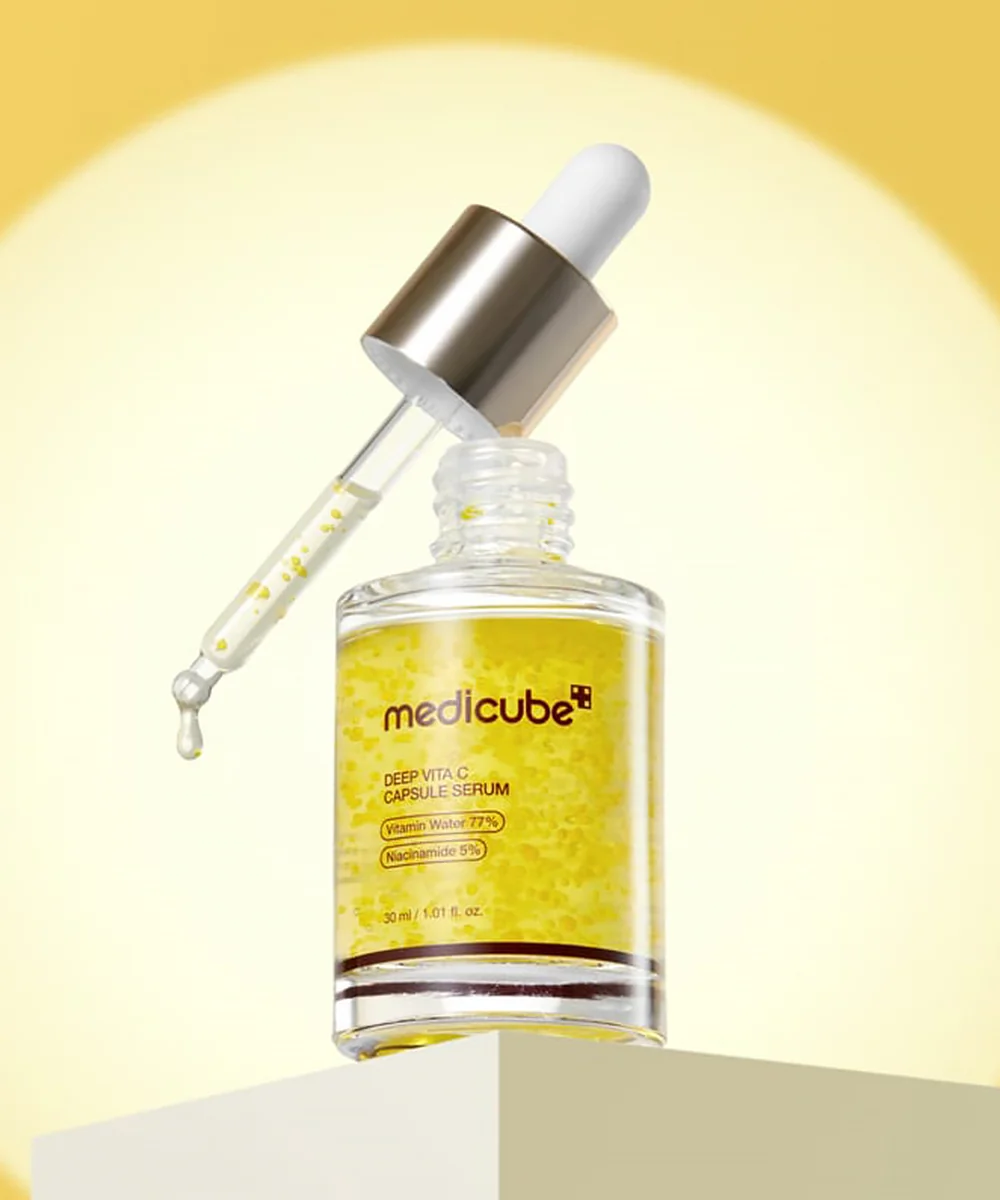Сироватка з вітаміном C та ніацинамідом для сяйва шкіри Medicube Deep Vita C Capsule Serum, 30 мл