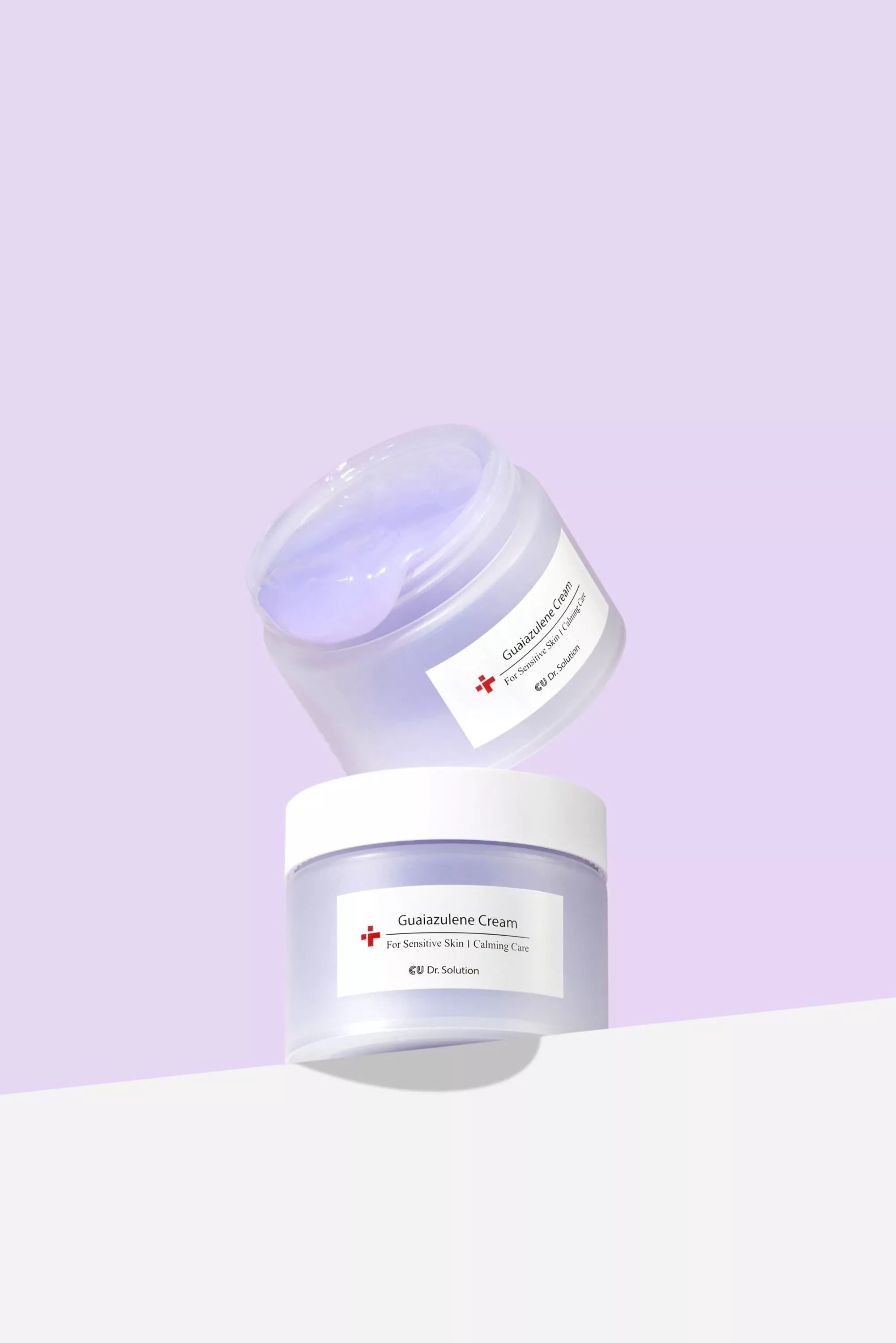 Інтенсивний заспокійливий крем з гвайазуленом, троксерутином та менадiоном Cuskin Dr.Solution Guaiazulene Cream, 50 ml 