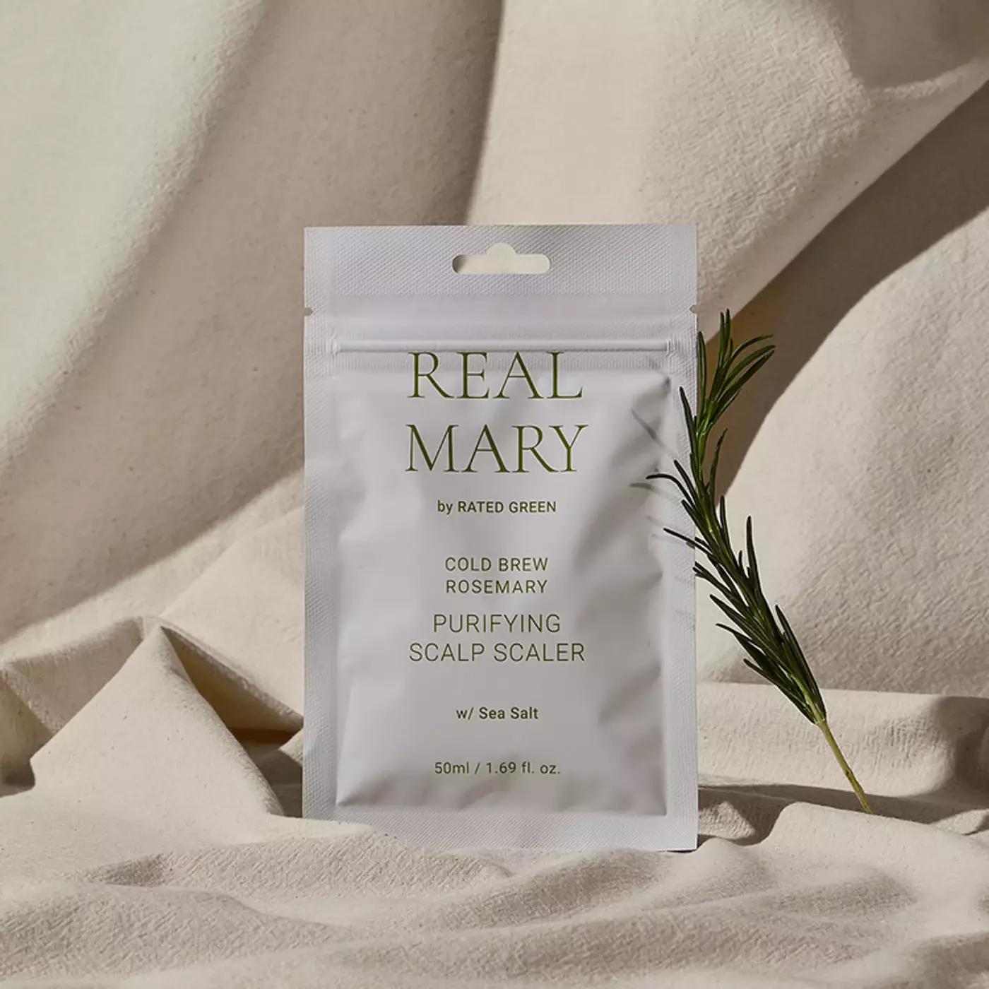 Очищаюча маска для шкіри голови з морською сіллю RATED GREEN Real Mary Cold Brewed Rosemary Purifyng Scalp Scaler, 50 мл