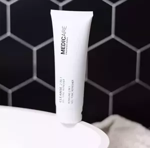 Очищуючий гель-тонік 2-в-1 для обличчя Medicare Cleanse 2-in-1 Gel-Tonic Refresher, 200 ml