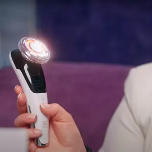 МІКРОСТРУМОВИЙ RF ЛІФТИНГ-МАСАЖЕР ДЛЯ ОБЛИЧЧЯ MEDICA+ SKIN LIFTING 7.0 WHITE ЯПОНІЯ (EMS+LED)