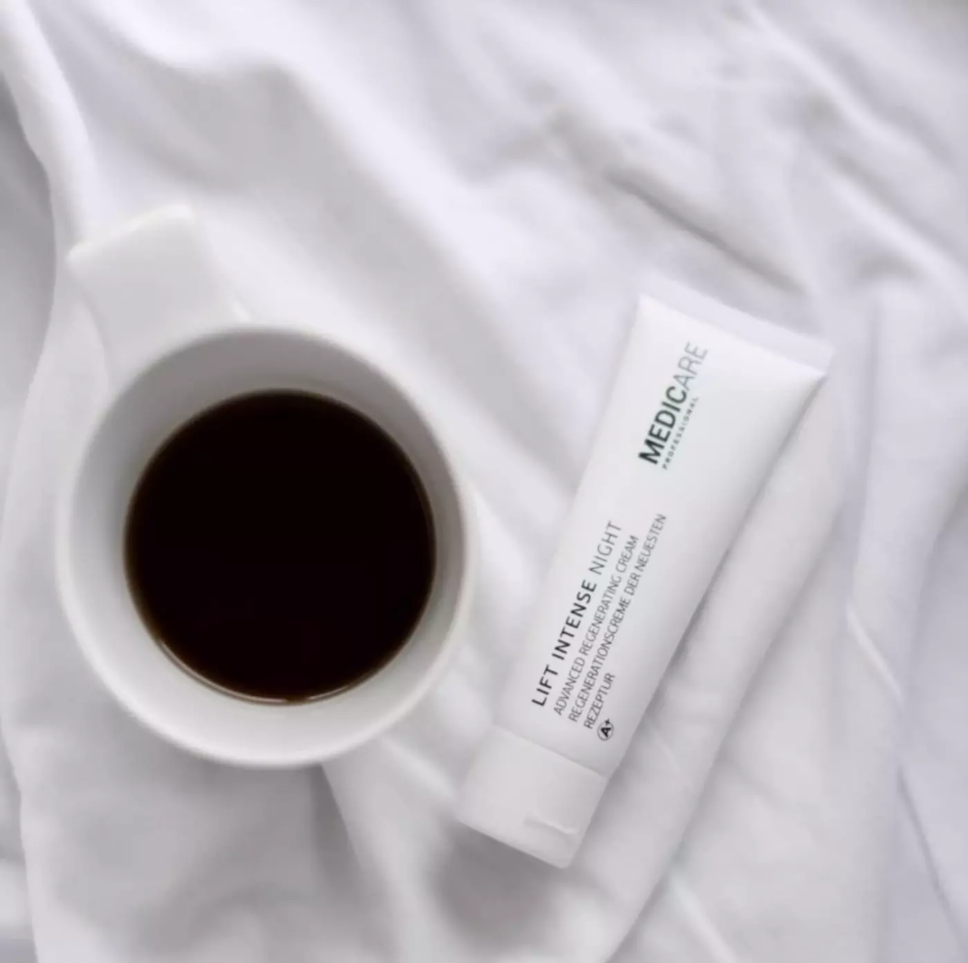 Удосконалюючий нічний крем для обличчя Medicare Anti-Ageing Lift Intense Night Advanced Regeneration Cream, 50 ml