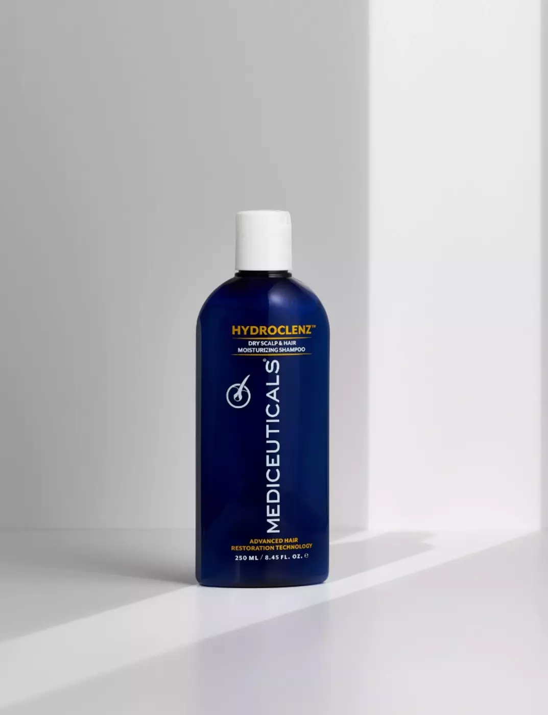 Зволожуючий шампунь Mediceuticals Hydroclenz™ проти випадіння волосся (для схильнї до сухості шкіри голови), 250 мл