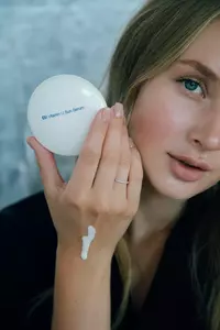 Сонцезахисна сироватка з вітаміном U та вітаміном В12 CUSKIN Vitamin U Sun Serum, 50 ml 
