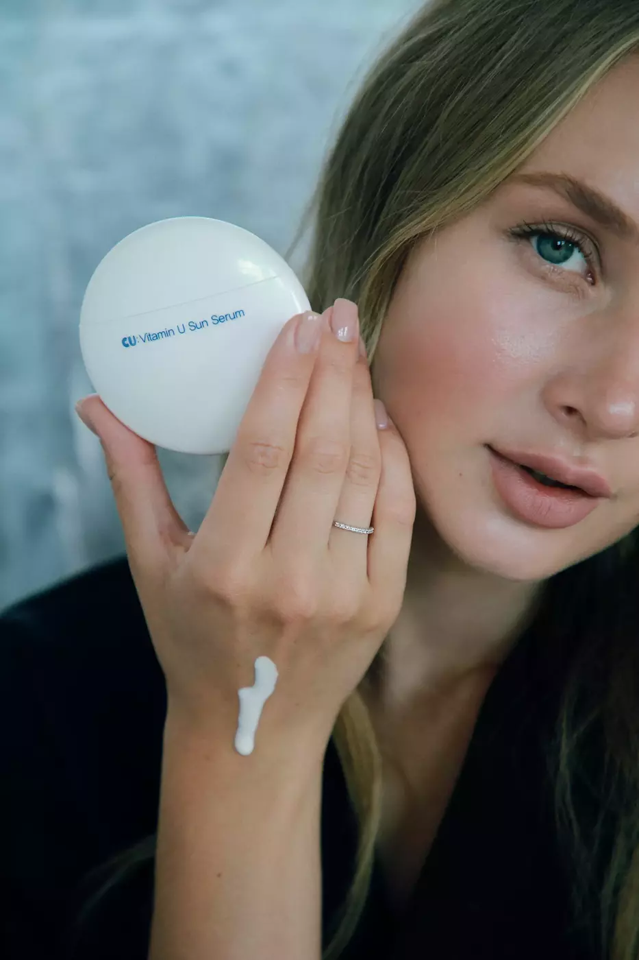 Сонцезахисна сироватка з вітаміном U та вітаміном В12 CUSKIN Vitamin U Sun Serum, 50 ml 