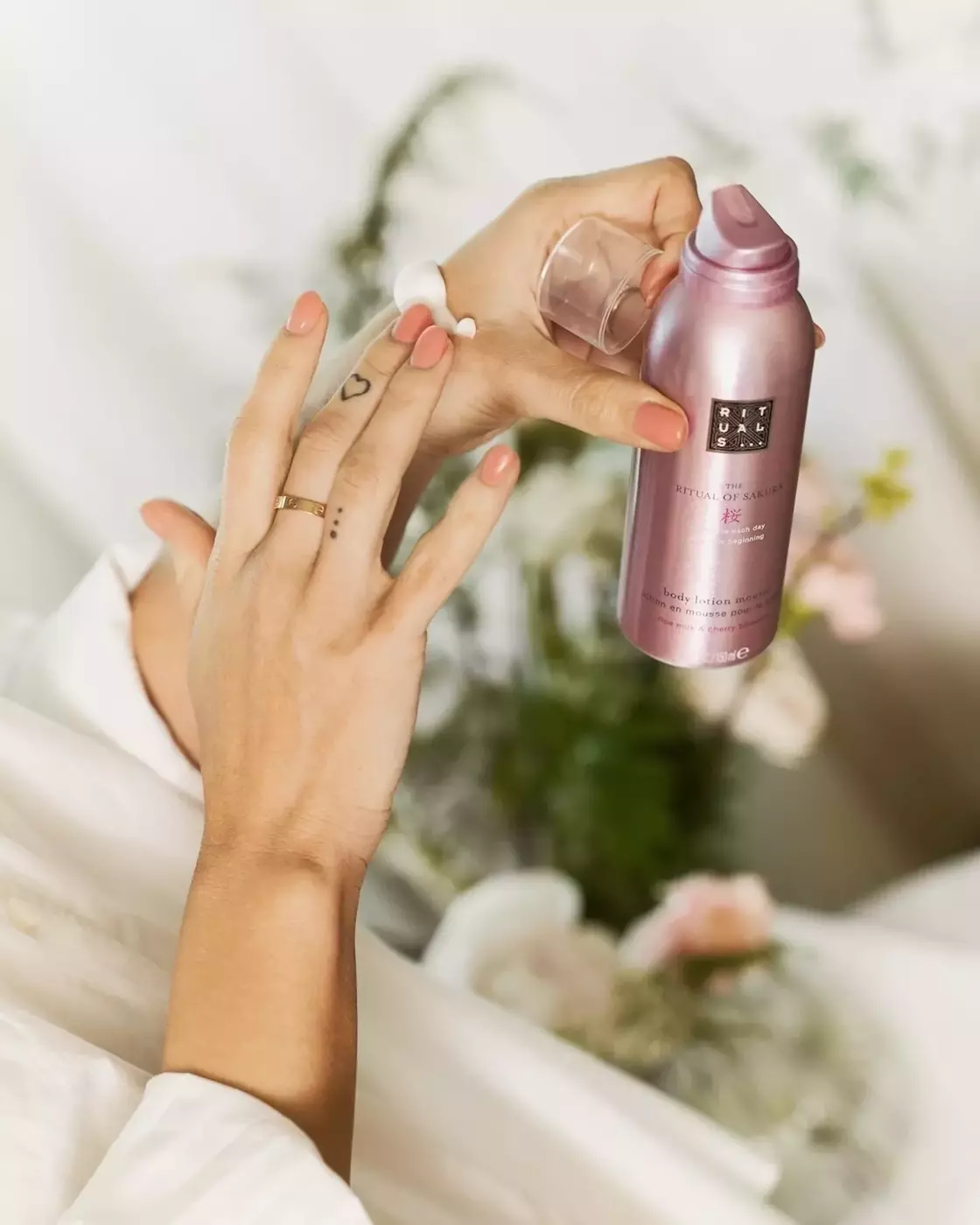 Мус-лосьйон для тіла Rituals THE RITUAL OF SAKURA Body Lotion Mousse, 150 ml