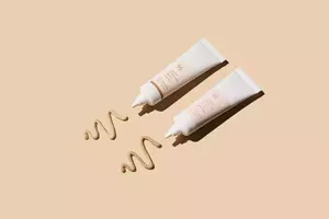 Веганський тональний ВВ-крем з екстрактом комбучі DR.CEURACLE VEGAN KOMBUCHA TEA BB CREAM SPF30/PA++, 45 мл 