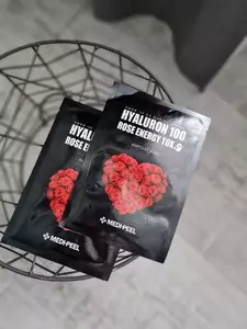 Тканинна маска для обличчя з трояндою MEDI-PEEL Hyaluron Rose Energy Tox Ampoule Mask 1 шт., 30 мл 