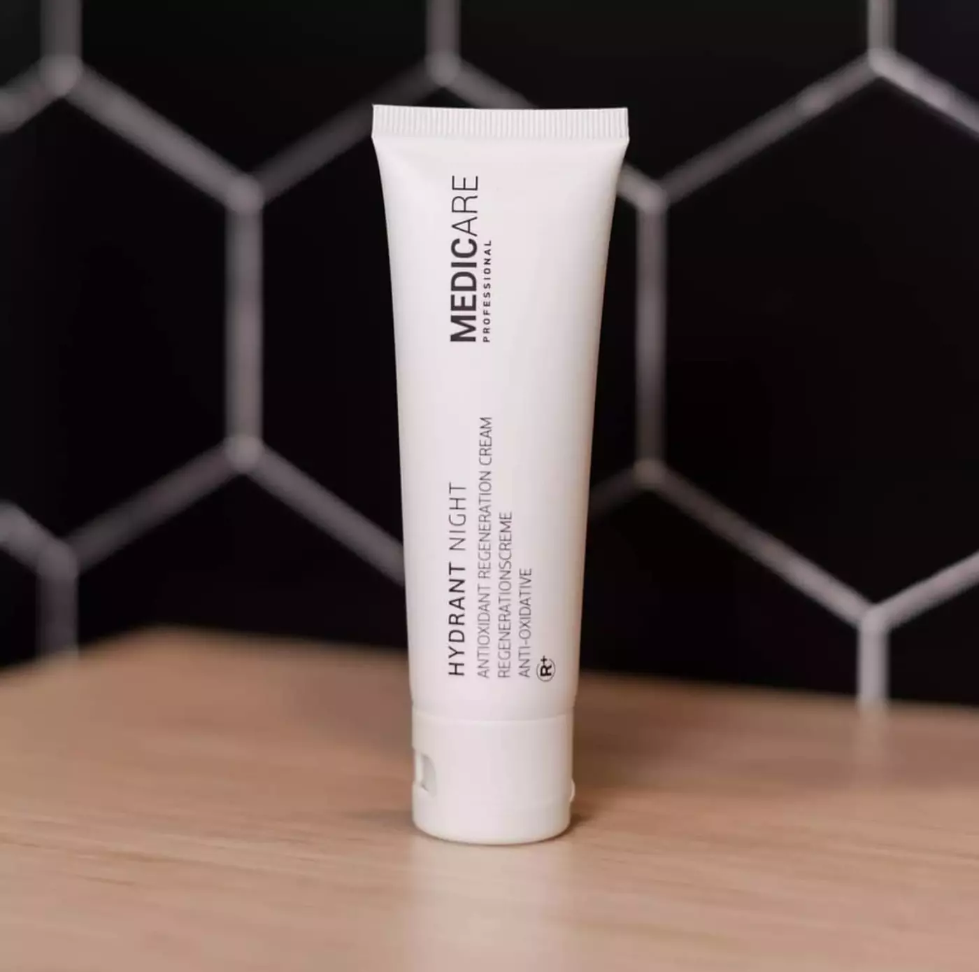 Нічний зволожуючий та відновлюючий крем для обличчя Medicare Hydrant Night Antioxidant Regeneration Cream, 50 ml