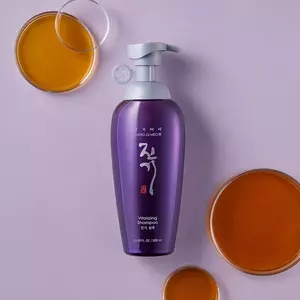 Регенеруючий шампунь DAENG GI MEO RI Vitalizing Shampoo, 500 ml 