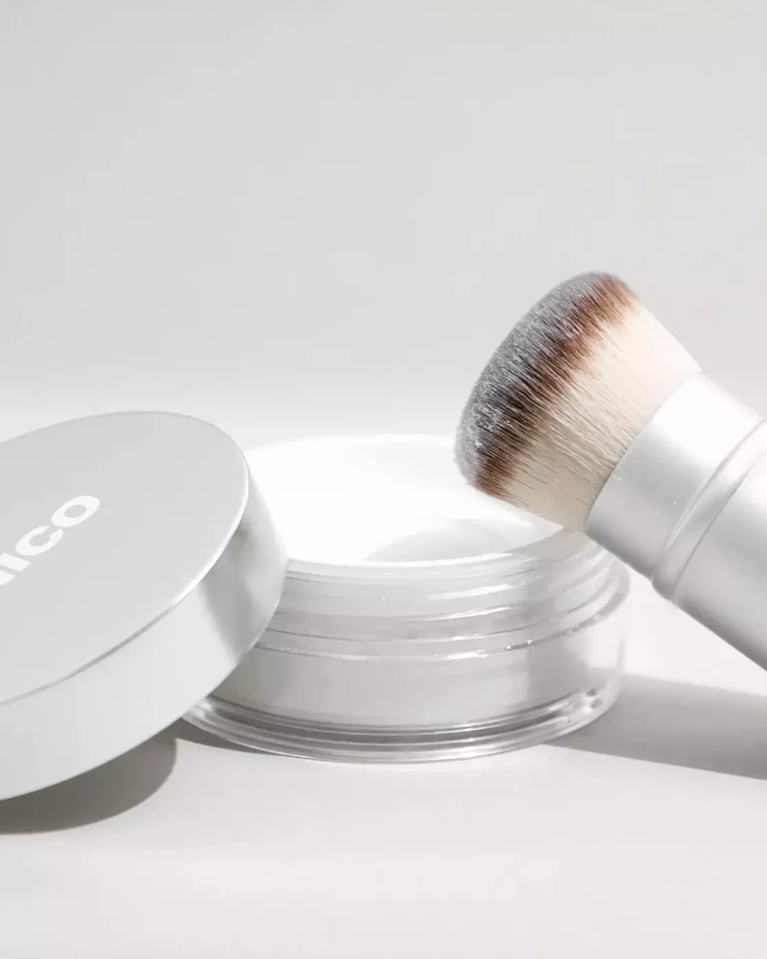 Пензлик-кабуки для пудри UNICO Kabuki Brush 
