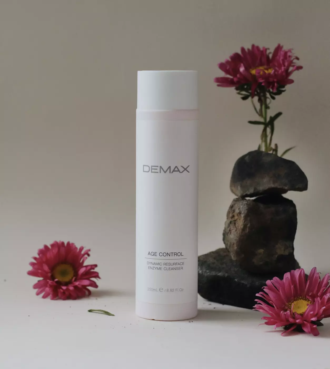 Універсальний ензимний очищувач шкіри 2-в-1 DEMAX AGE CONTROL DYNAMIC RESURFACE ENZYME CLEANSER, 250 ml