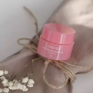 Ягідна бальзам-маска для губ (мініатюра) LANEIGE Special Care Lip Sleeping Mask /Berry/ 3g