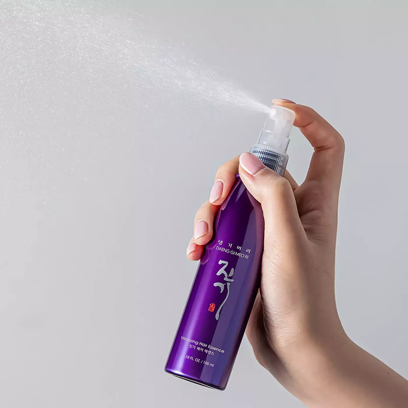 Есенція для регенерації та зволоження волосся Daeng Gi Meo Vitalizing Hair Essence, 100 мл 