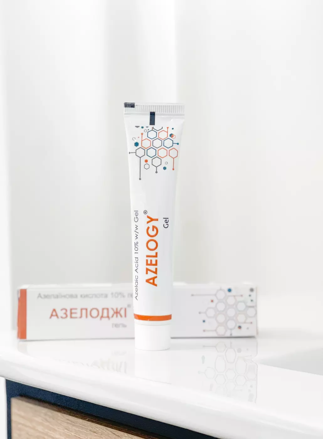 Гель з азелаїновою кислотою 10% AZELOGY AZELAIC ACID 10% W/W GEL 