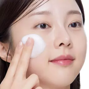 Мікропінна сироватка з азелаїновою та AHA, BHA, PHA-кислотами VT Cosmetics Az AHA Red Micro Bubble Serum, 70 ml