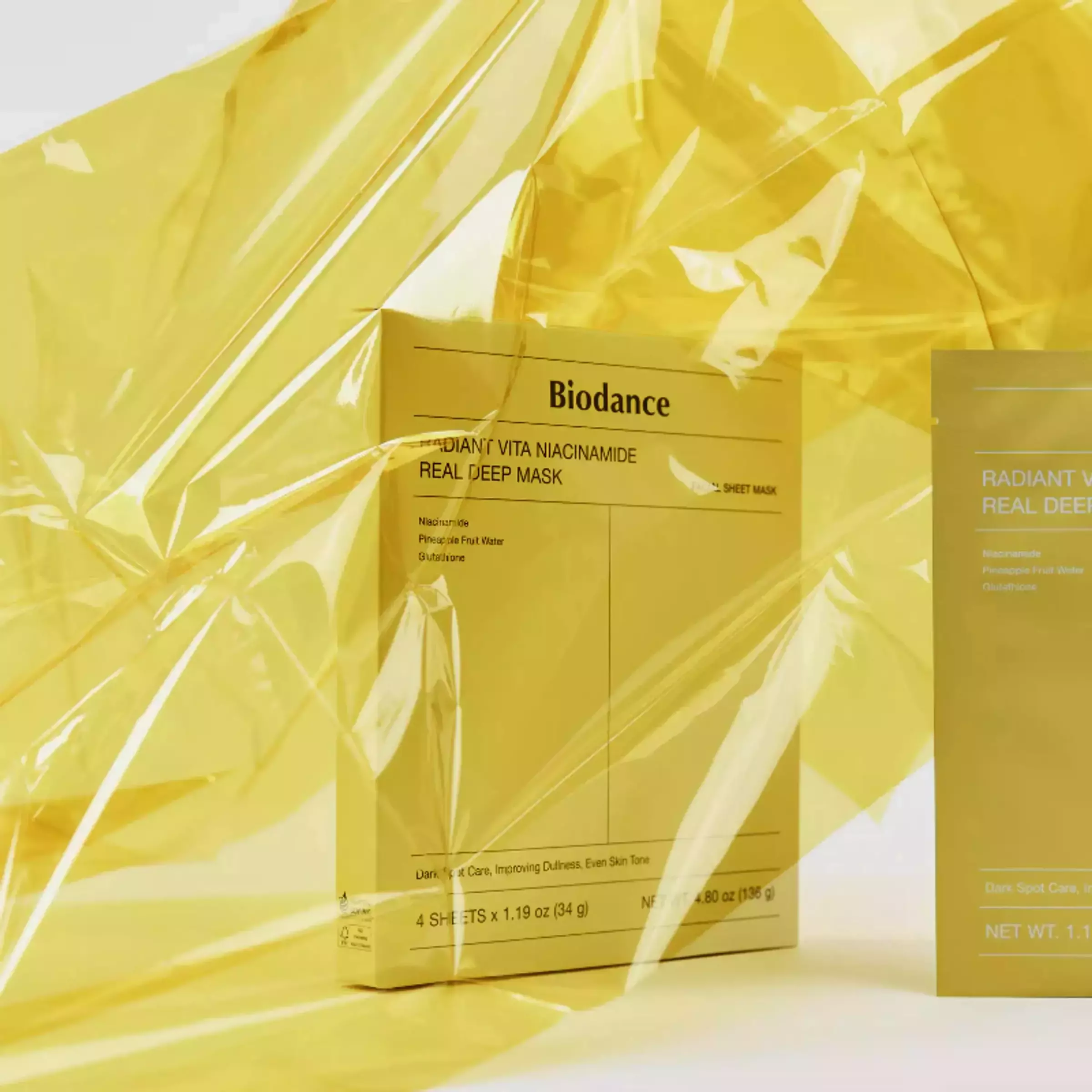 Гідрогелева маска для сяйва обличчя Biodance Radiant Vita Niacinamide Real Deep Mask, 34 г, 1 шт.