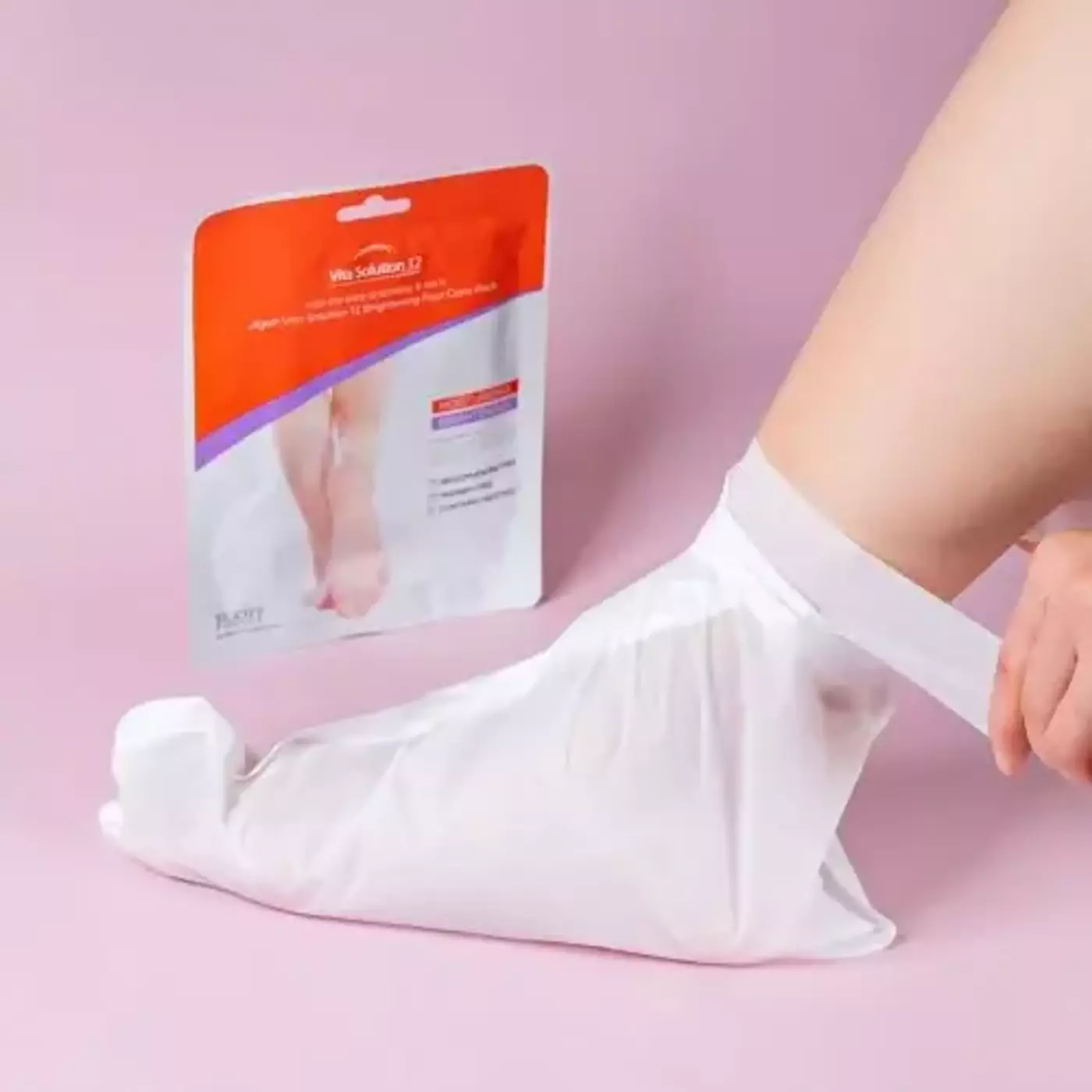 Зволожувальна маска-шкарпетки для ніг Jigott Vita Solution 12 Brightening Foot Care Pack, 1 пара