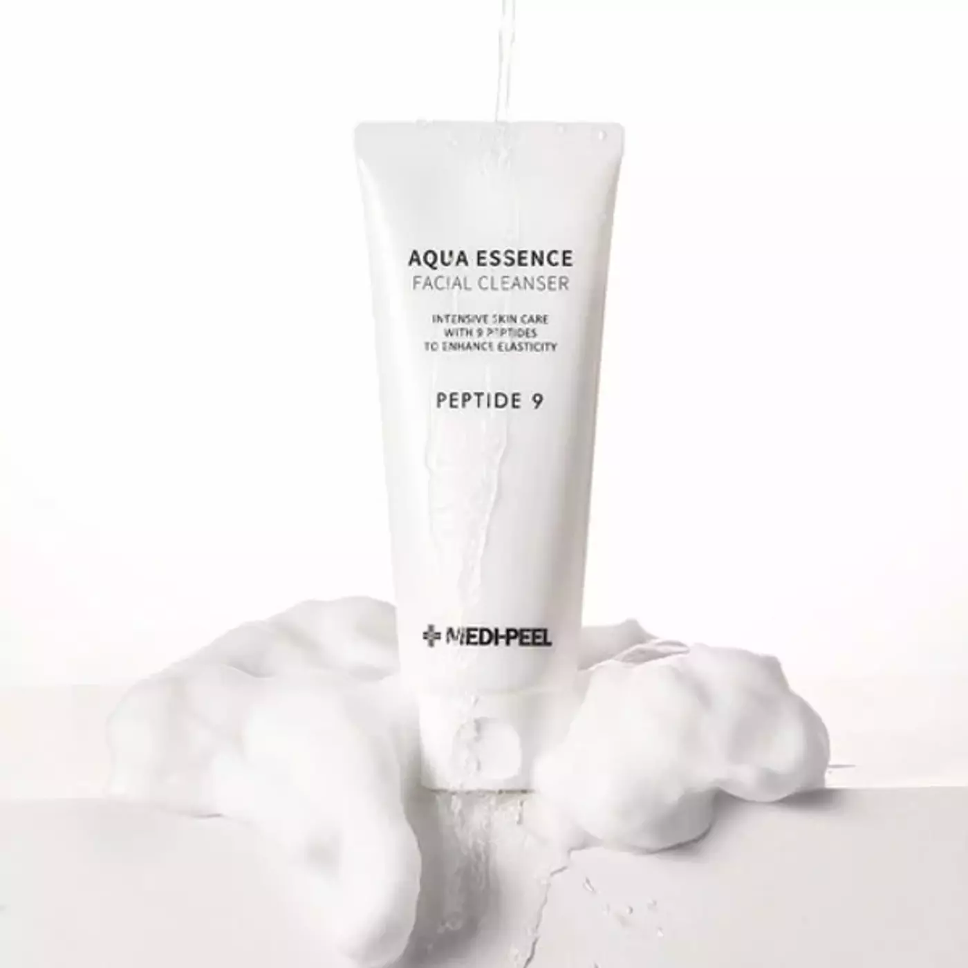 Зволожувальна пінка для вмивання з пептидами Medi-Peel Peptide 9 Aqua Essence Facial Cleanser, 150 мл