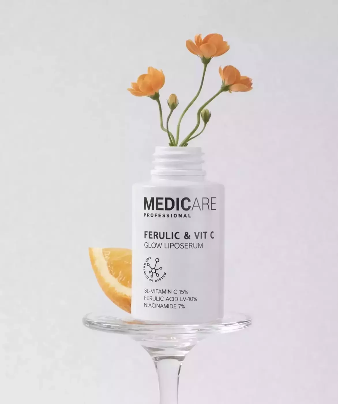 Антиоксидантна освітлювача протизапальна сироватка Medicare Ferulic & Vit C Glow Liposerum, 30 ml