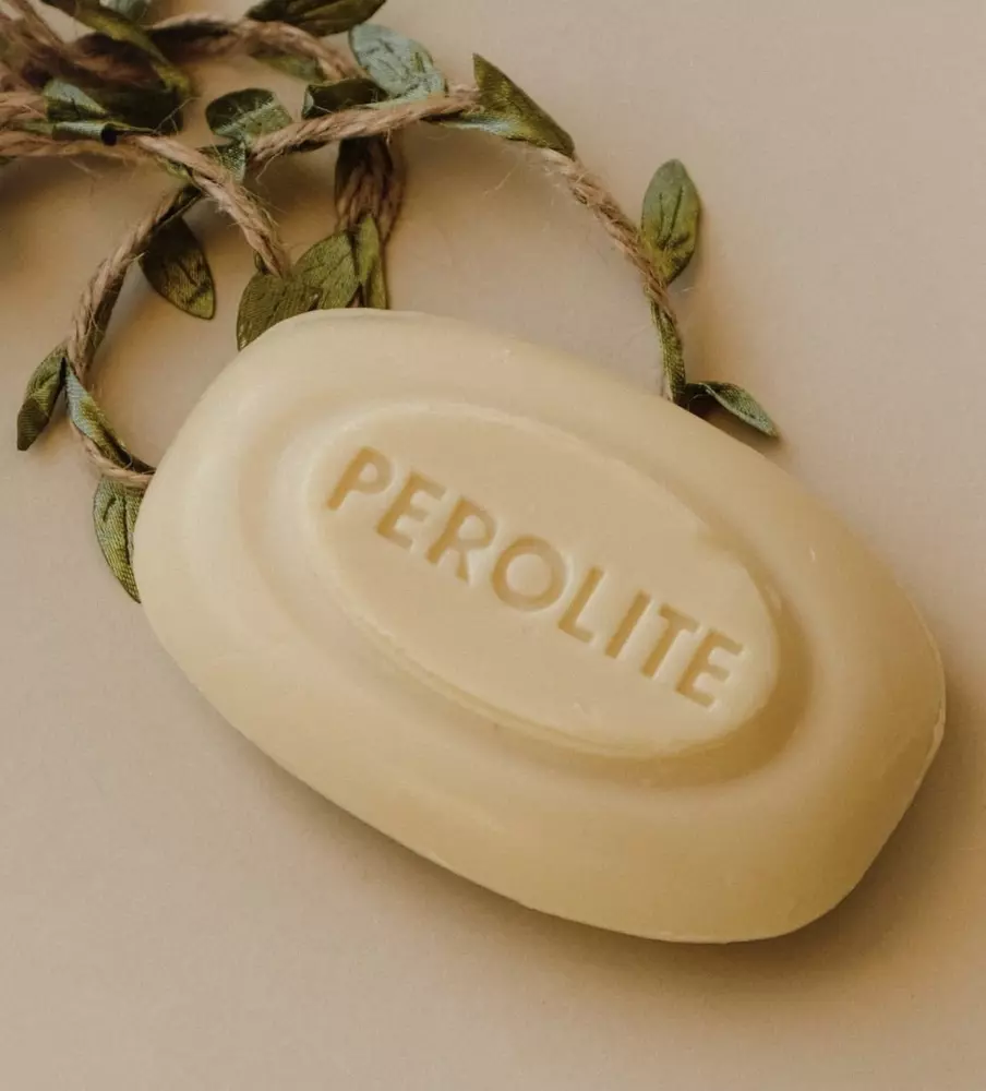 Мило від акне PEROLITE  з бензоїл пероксидом 2.5%, 75 g