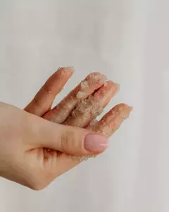 Скраб для тіла із солями Мертвого моря DELIPUS Exfoliante Mineral Mar Muerto, 400 г