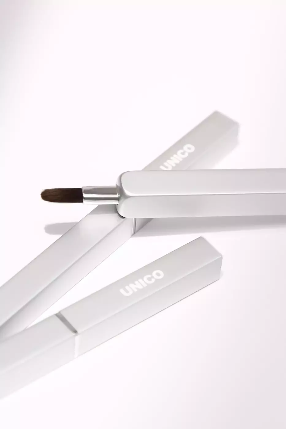 Пензлик-футляр для макіяжу очей та губ UNICO MAKEUP BRUSH lip&eye