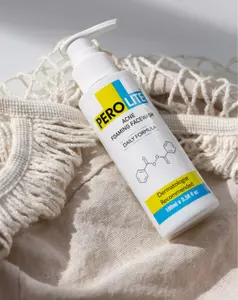 Засіб для очищення шкіри з акне PEROLITE Acne Cleanser Foaming Wash 2%, 100 ml 