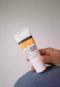 Подвійний освітлюючий крем для обличчя DERMA FACTORY DOUBLE WHITENING CREAM 