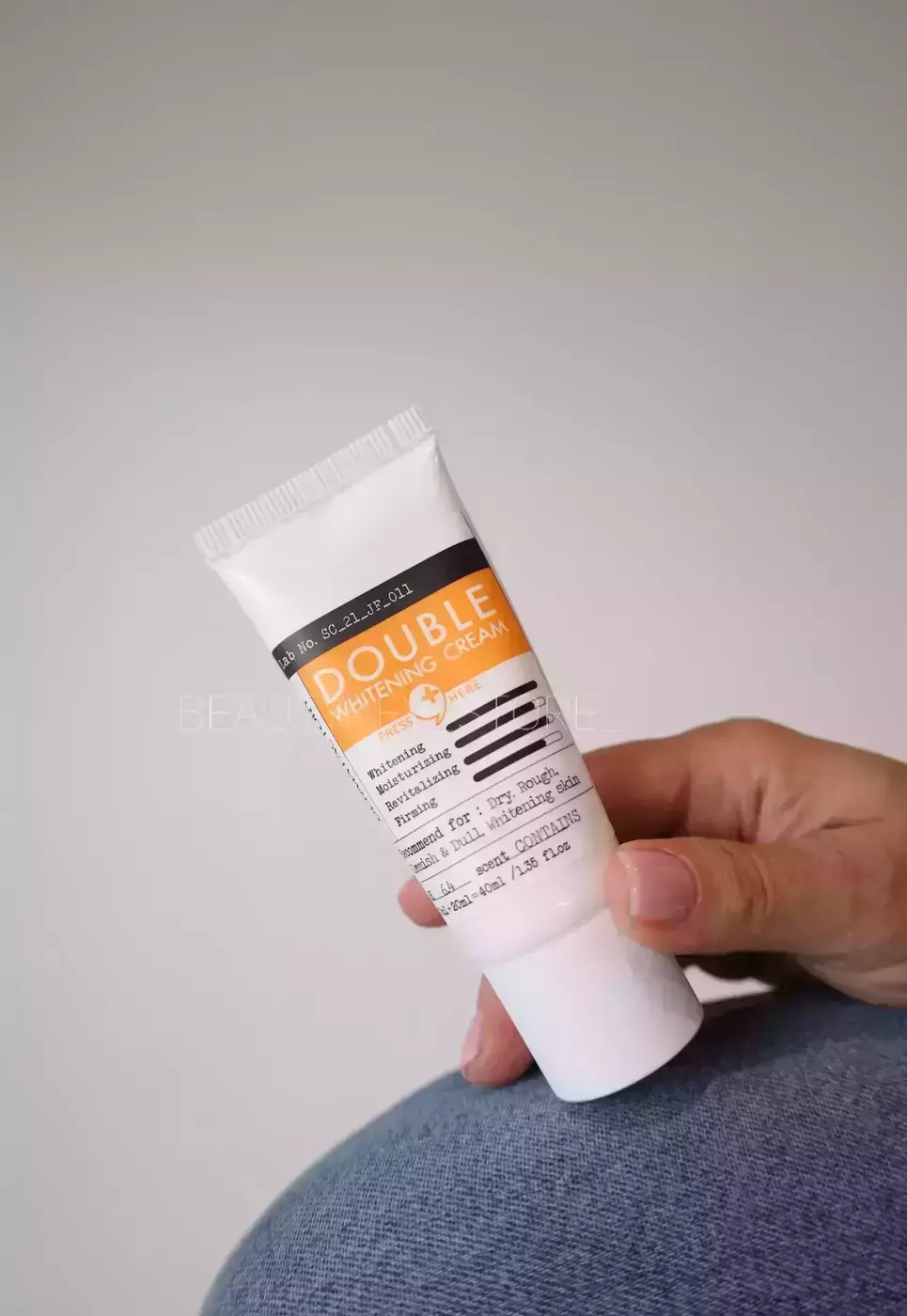 Подвійний освітлюючий крем для обличчя DERMA FACTORY DOUBLE WHITENING CREAM 