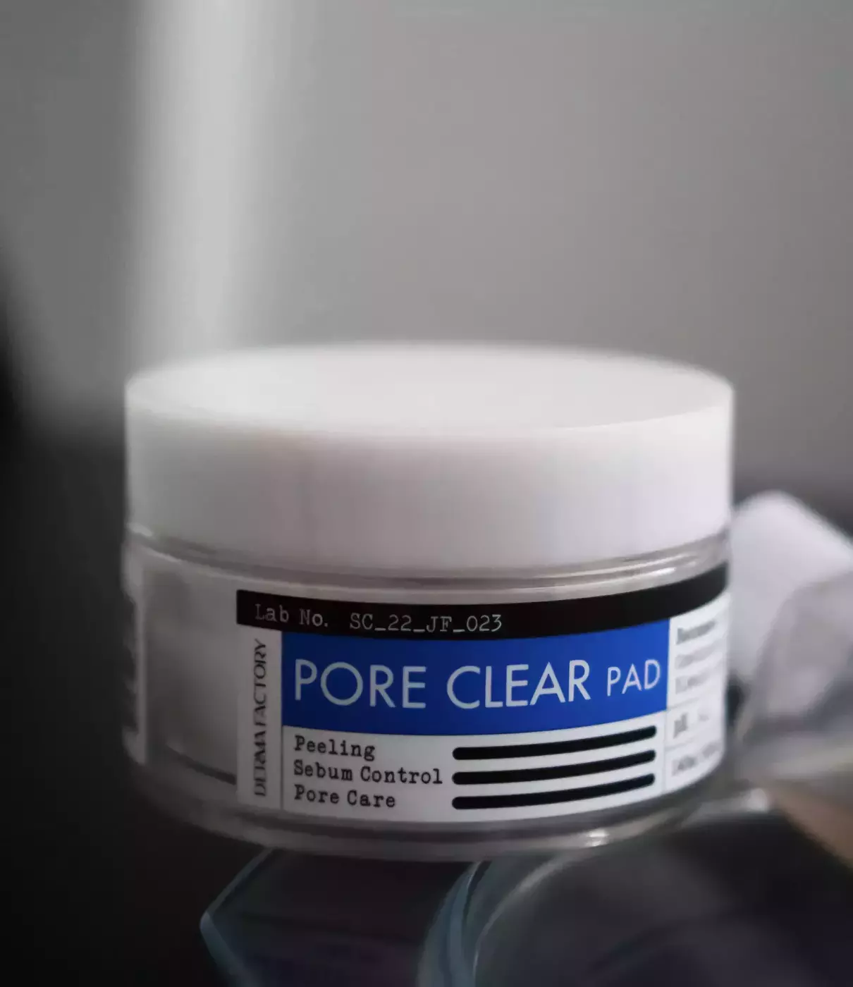 Кислотні диски для обличчя DERMA FACTORY PORE CLEAR PAD 40 шт. 