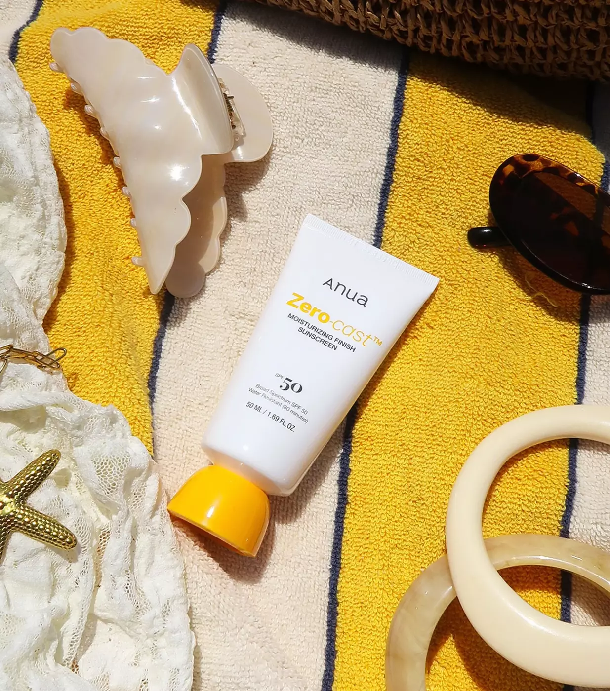 Зволожуючий сонцезахисний крем без білих слідів ANUA Zero-cast Moisturizing Finish Sunscreen, 50 ml 