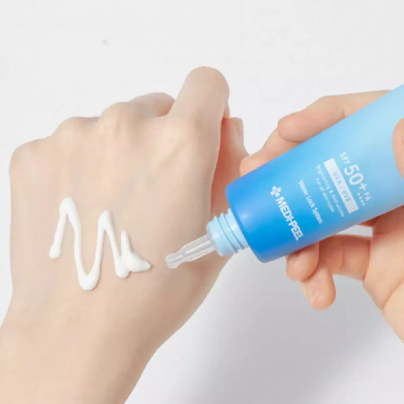 Ультразволожуюча сонцезахисна сироватка Medi-Peel Aqua Mooltox Water-Fit Sun SPF 50+/PA++++,  50 мл